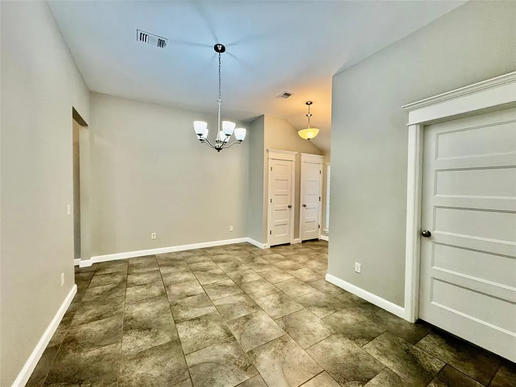 Photo 21 — 18202 Manera Way, Edmond, OK 73012