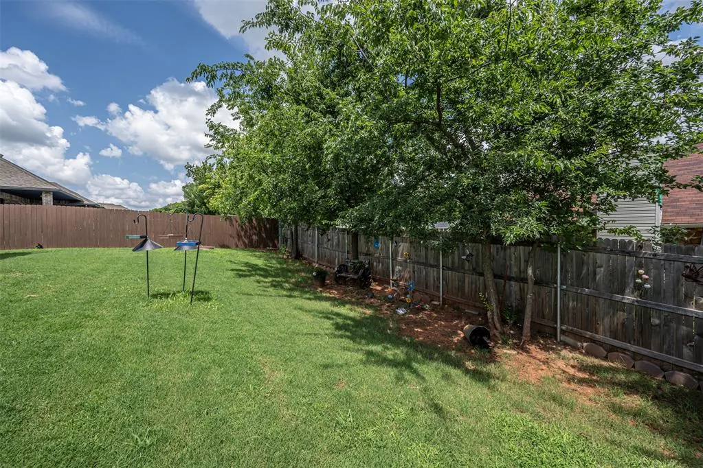 Photo 4 — 903 Dahlia Lane, Noble, OK 73068