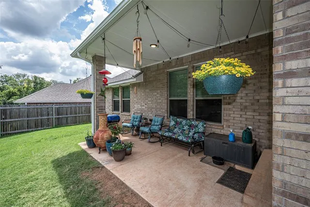 Photo 7 — 903 Dahlia Lane, Noble, OK 73068