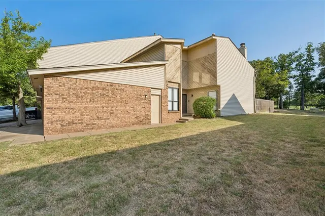Photo 4 — 1713 Windhill Avenue, Edmond, OK 73034