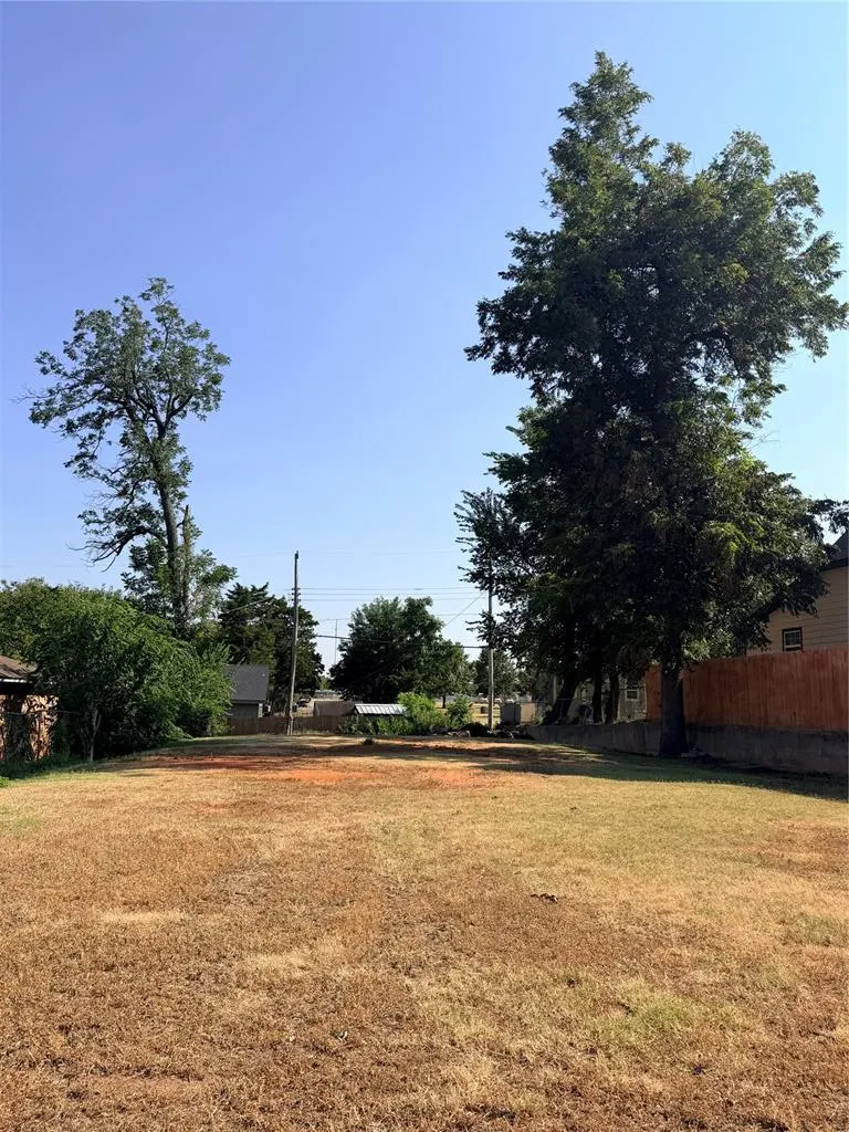Photo 3 — 1005 W London Avenue, El Reno, OK 73036