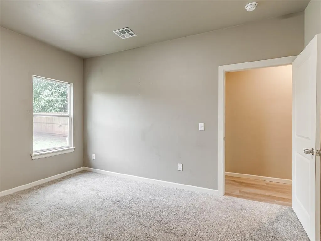 Photo 12 — 2105 NE 12th Street, Oklahoma City, OK 73117