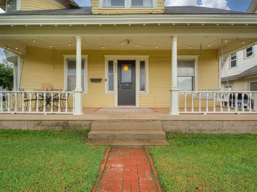 Photo 2 — 623 E Warner Avenue, Guthrie, OK 73044