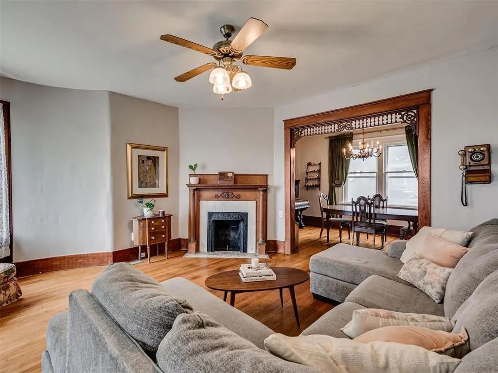 Photo 6 — 623 E Warner Avenue, Guthrie, OK 73044