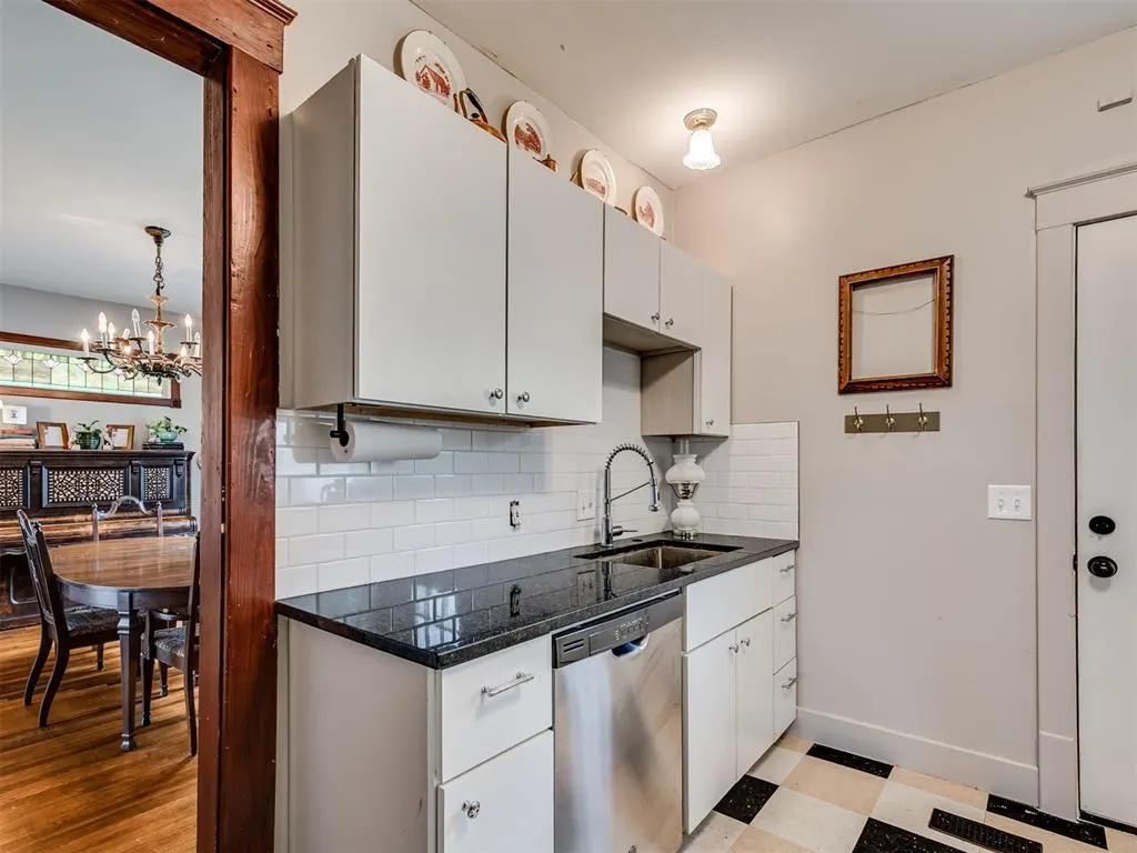 Photo 10 — 623 E Warner Avenue, Guthrie, OK 73044