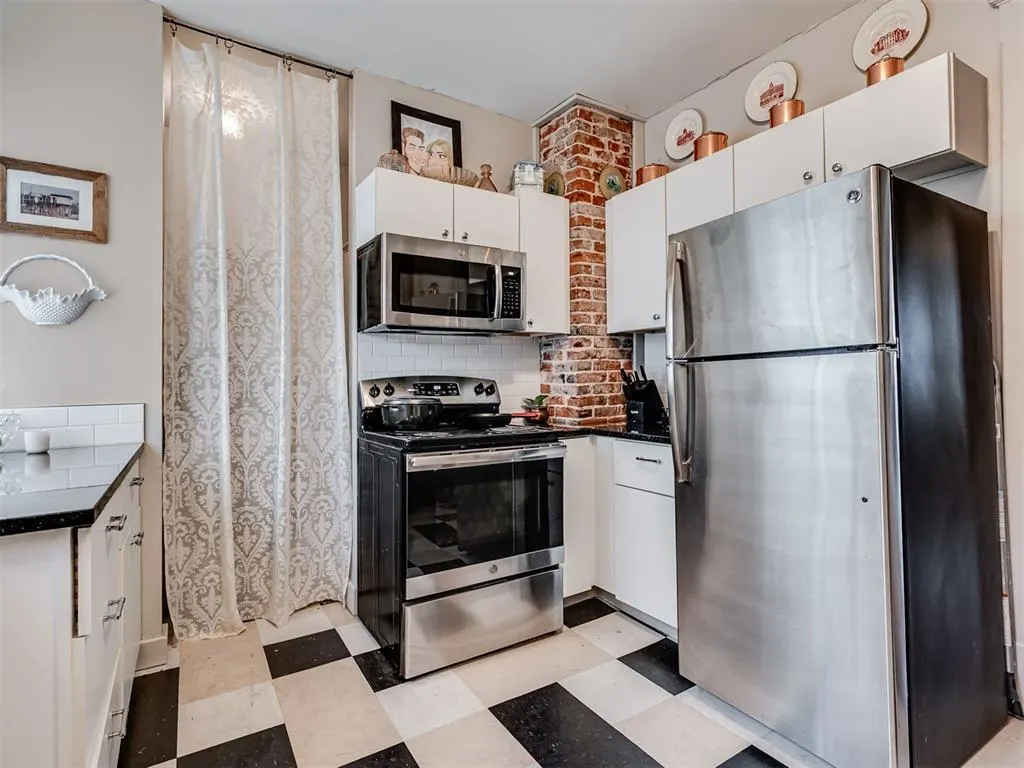 Photo 12 — 623 E Warner Avenue, Guthrie, OK 73044
