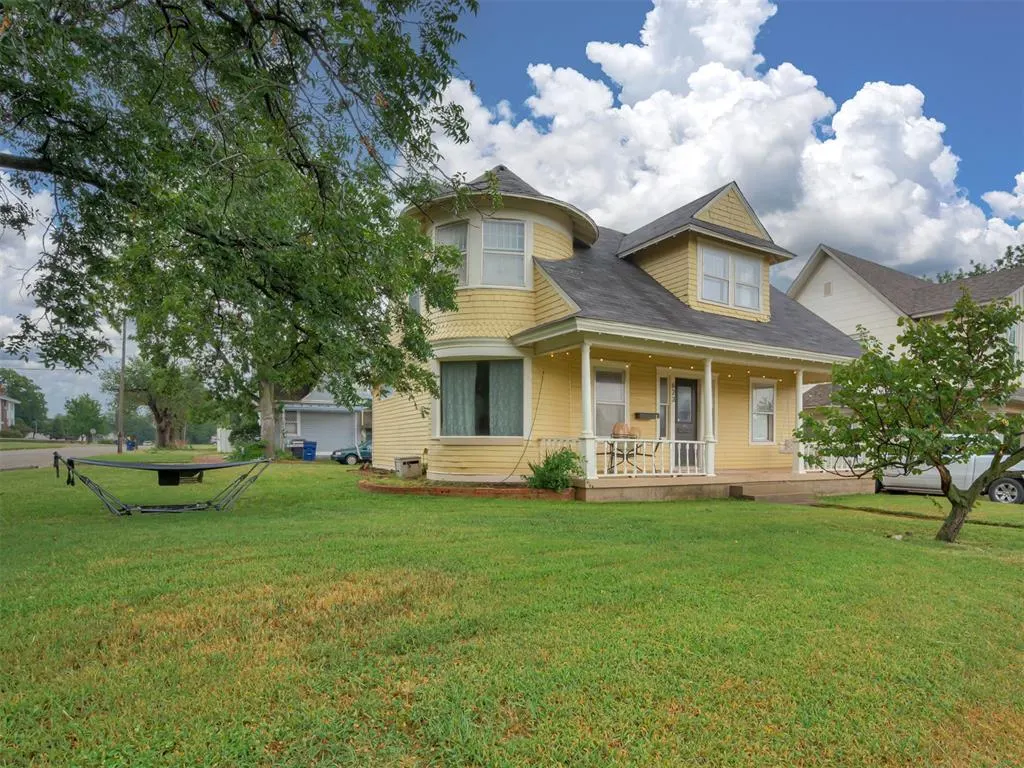 Photo 42 — 623 E Warner Avenue, Guthrie, OK 73044