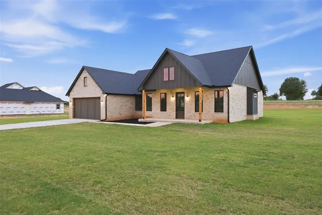 Photo 3 — 2153 Providence Way, Crescent, OK 73028