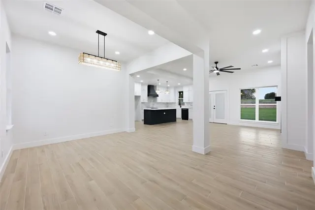 Photo 5 — 2153 Providence Way, Crescent, OK 73028
