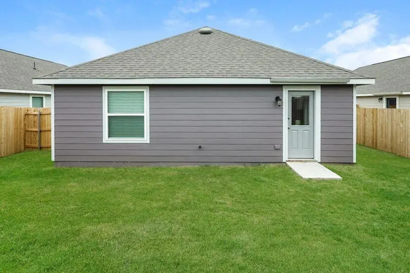 Photo 14 — 2002 Redwood Lane, El Reno, OK 73036