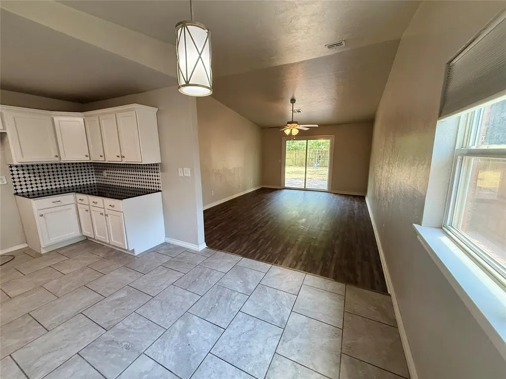 Photo 4 — 1132 NW 104th Street, Oklahoma City, OK 73114
