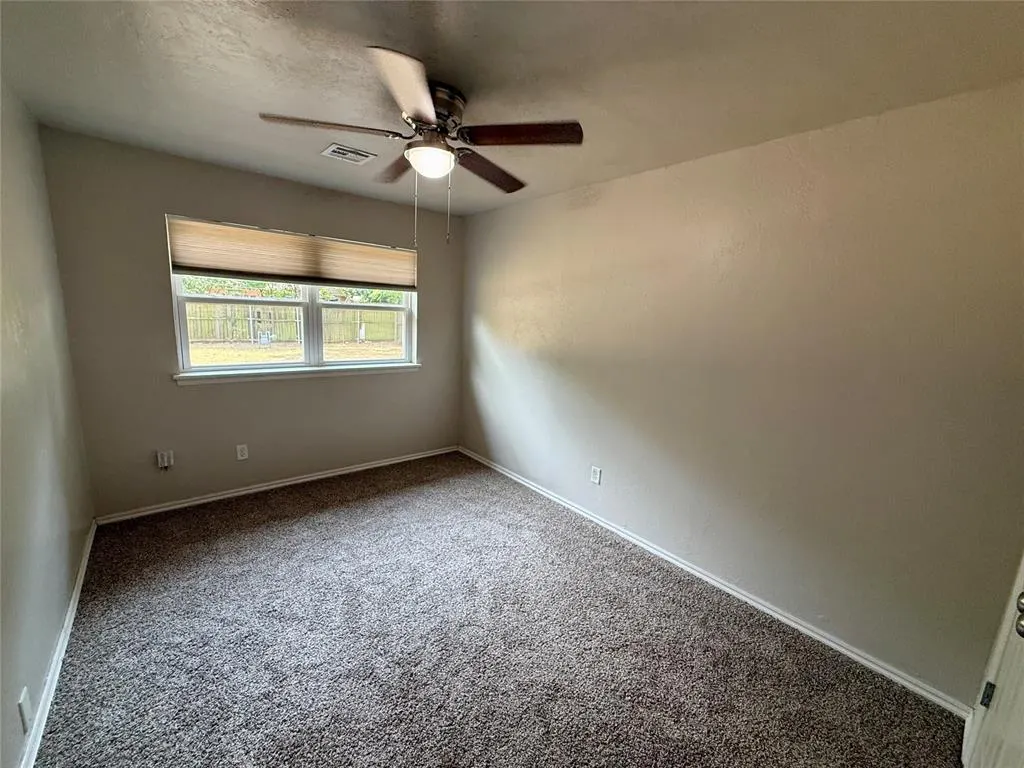 Photo 5 — 1132 NW 104th Street, Oklahoma City, OK 73114