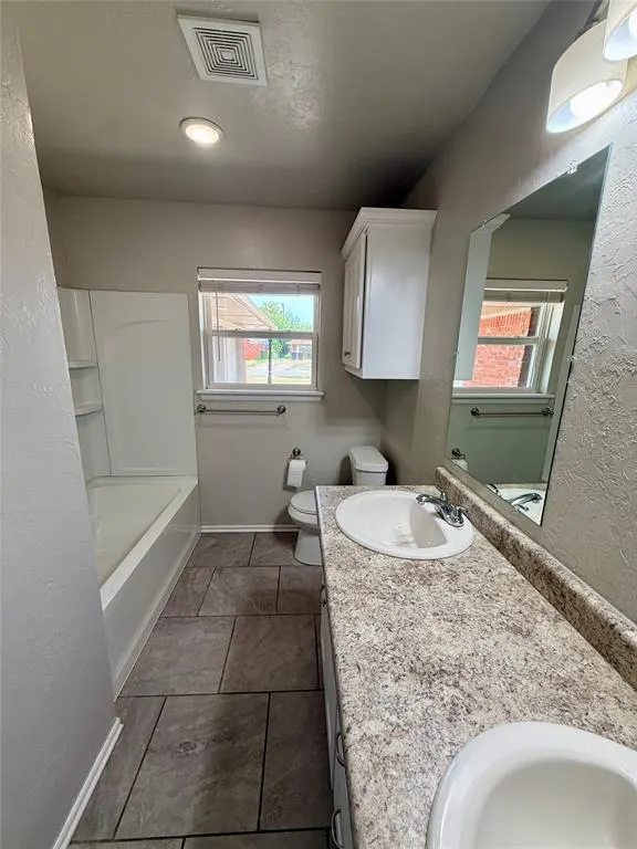 Photo 6 — 1132 NW 104th Street, Oklahoma City, OK 73114