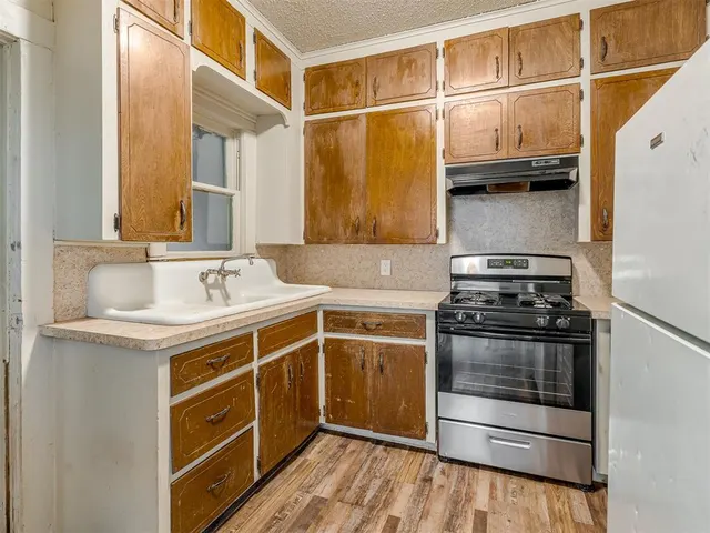 Photo 8 — 2109 NE 12th Street, Oklahoma City, OK 73117
