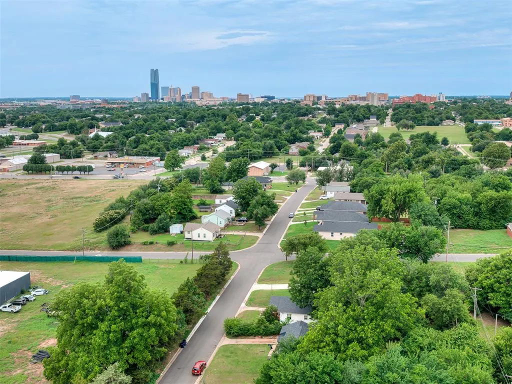 Photo 33 — 2109 NE 12th Street, Oklahoma City, OK 73117
