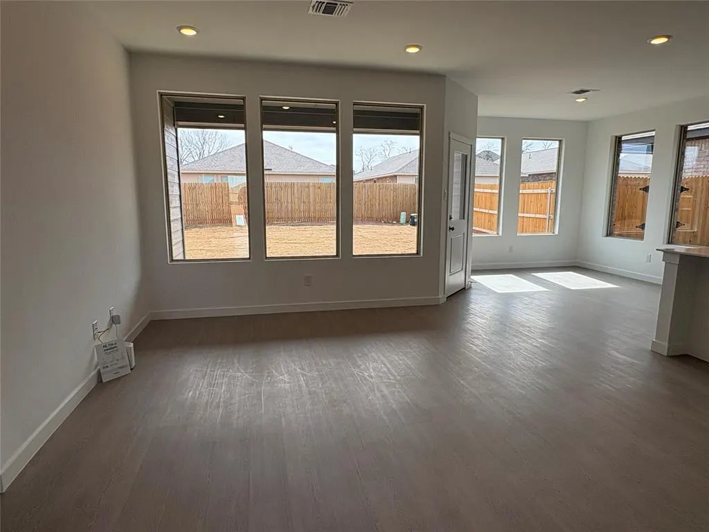 Photo 10 — 9217 SW 19th Street, Oklahoma City, OK 73128
