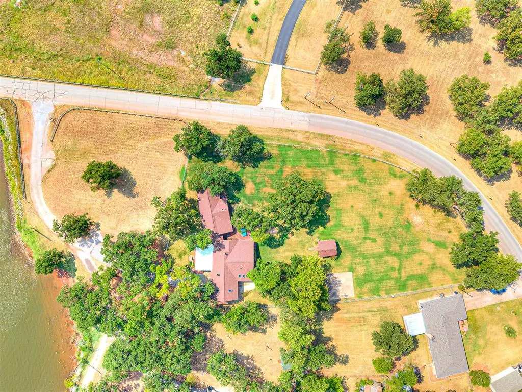 Photo 9 — 1016 N Shore Drive, Guthrie, OK 73044