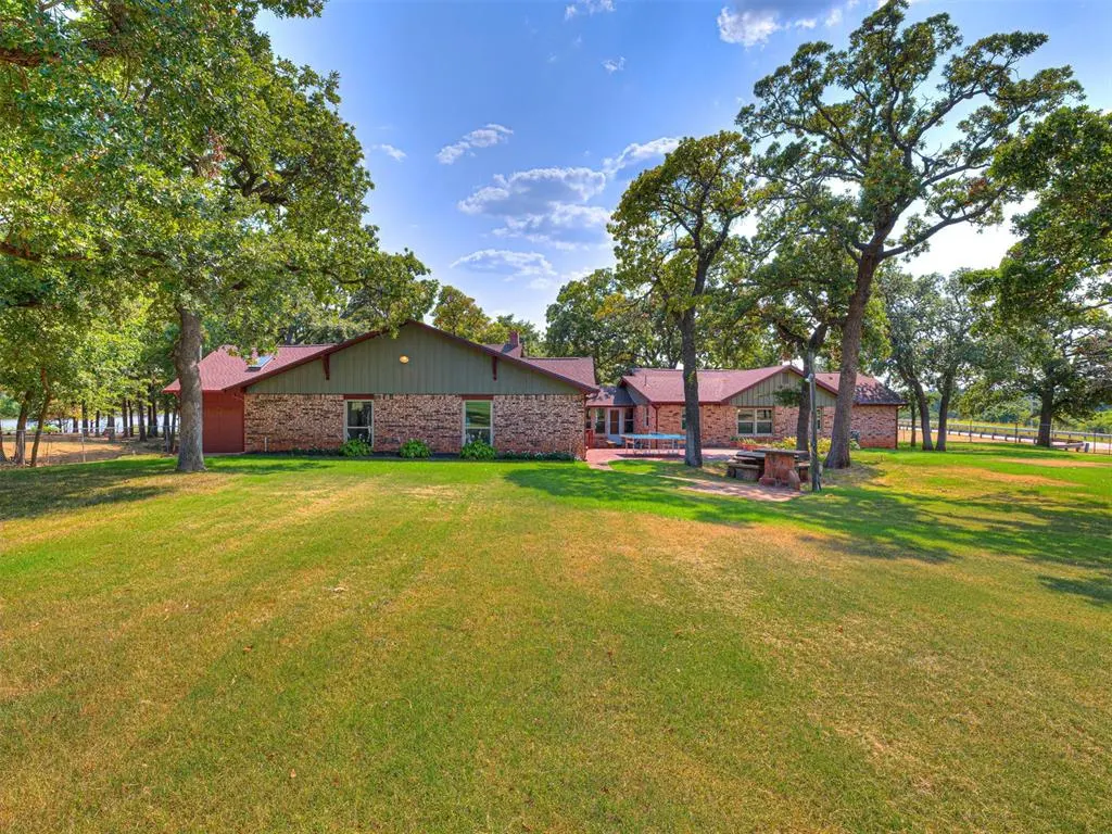 Photo 12 — 1016 N Shore Drive, Guthrie, OK 73044