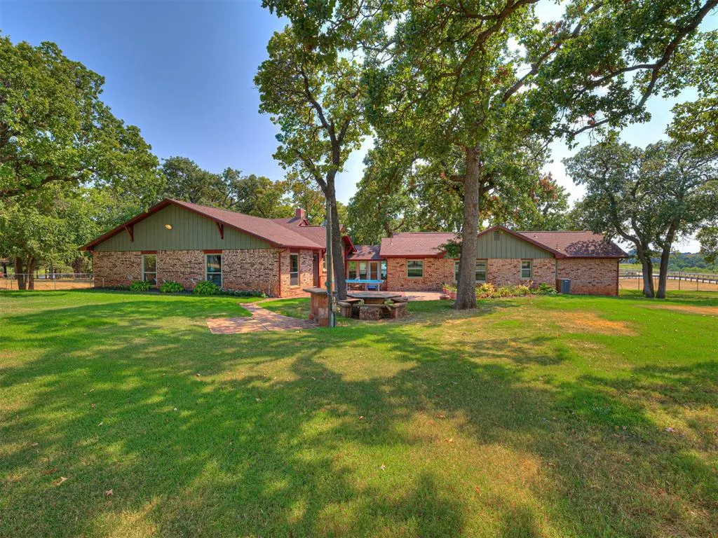 Photo 13 — 1016 N Shore Drive, Guthrie, OK 73044