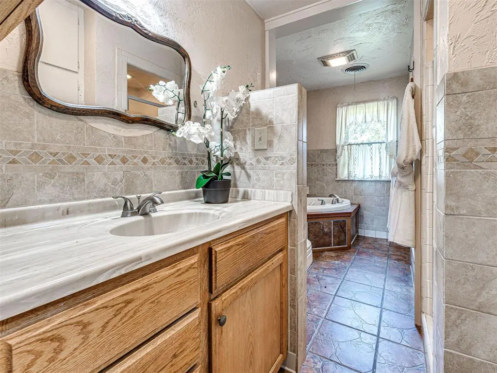 Photo 34 — 1016 N Shore Drive, Guthrie, OK 73044