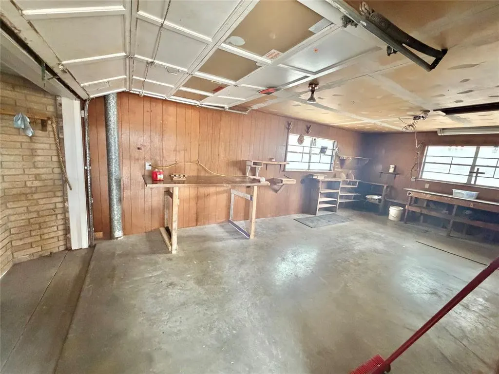 Photo 9 — 231 Circle Drive, Guymon, OK 73942