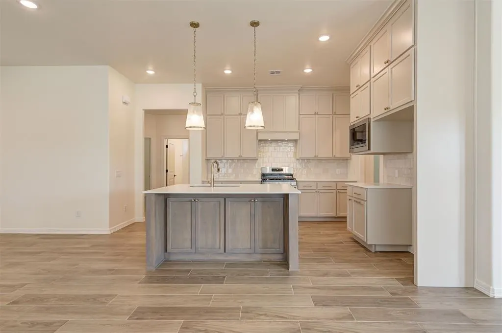 Photo 11 — 4116 Overlook Pass, Edmond, OK 73025