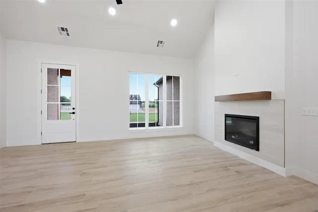 Photo 6 — 2179 Providence Way, Crescent, OK 73028