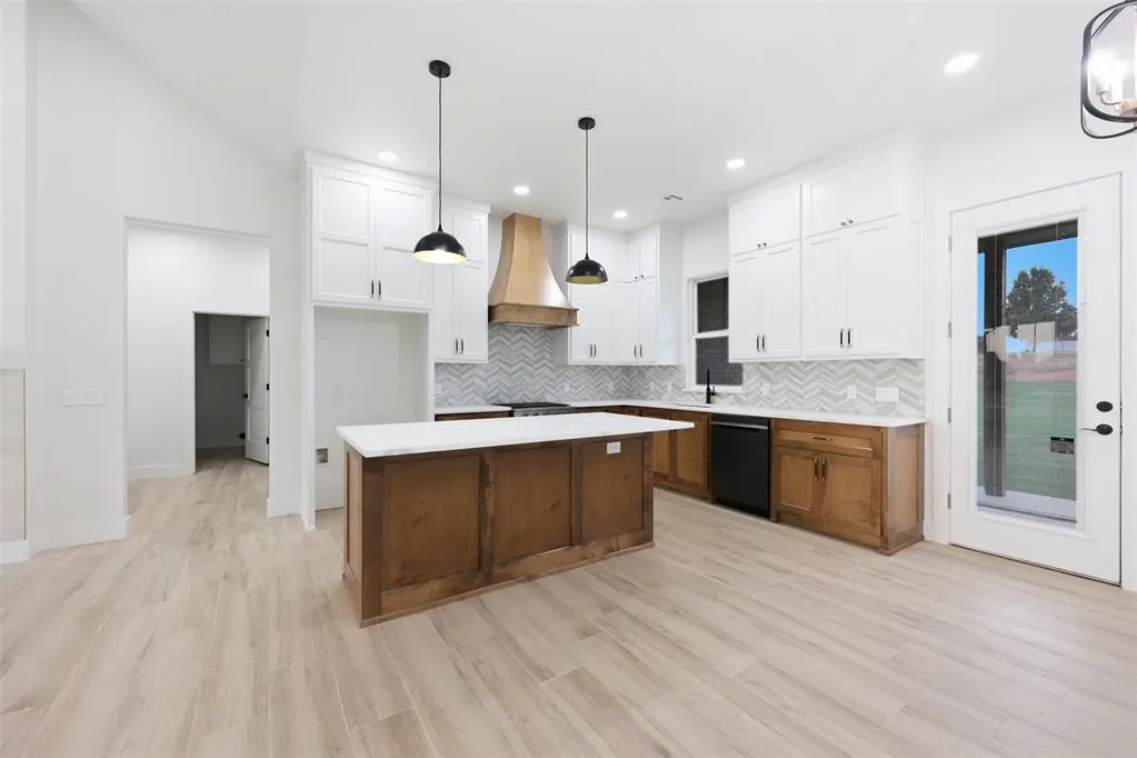 Photo 7 — 2179 Providence Way, Crescent, OK 73028