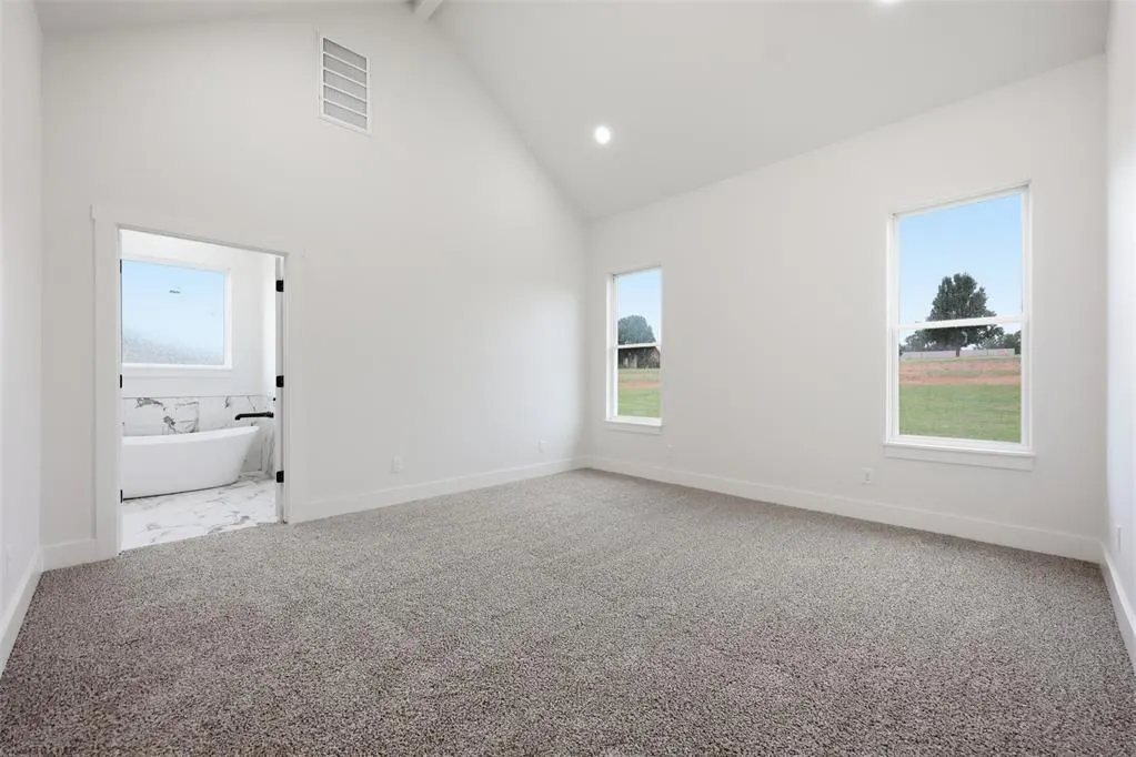 Photo 9 — 2179 Providence Way, Crescent, OK 73028