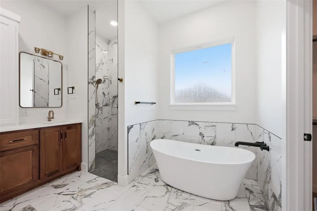 Photo 13 — 2179 Providence Way, Crescent, OK 73028