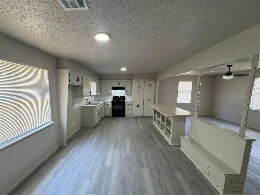 Photo 3 — 18550 168th Street, Lexington, OK 73051
