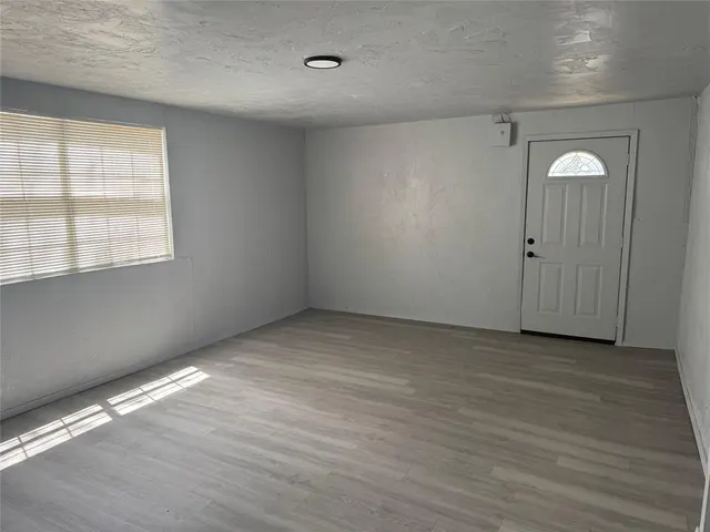 Photo 4 — 18550 168th Street, Lexington, OK 73051