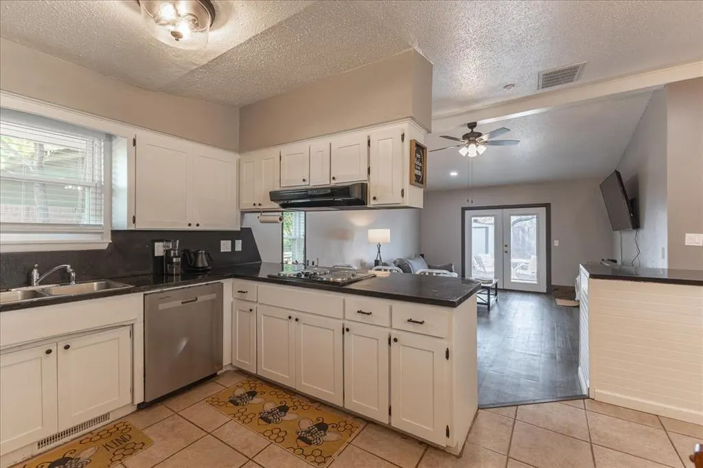 Photo 13 — 3809 Corbett Drive, Del City, OK 73115