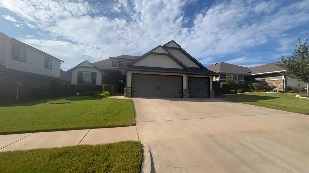 Front exterior — 3349 NW 187th Street, Edmond, OK 73012