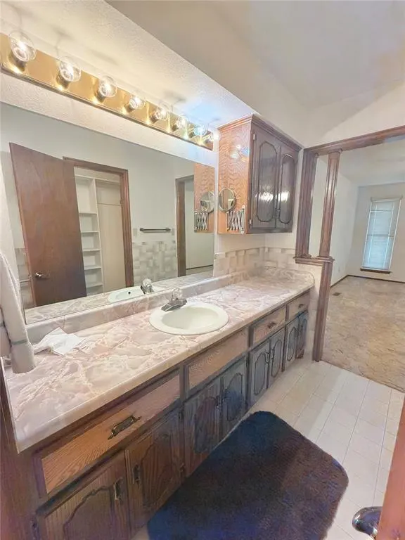 Photo 12 — 1915 Chisholm Drive, Guymon, OK 73942