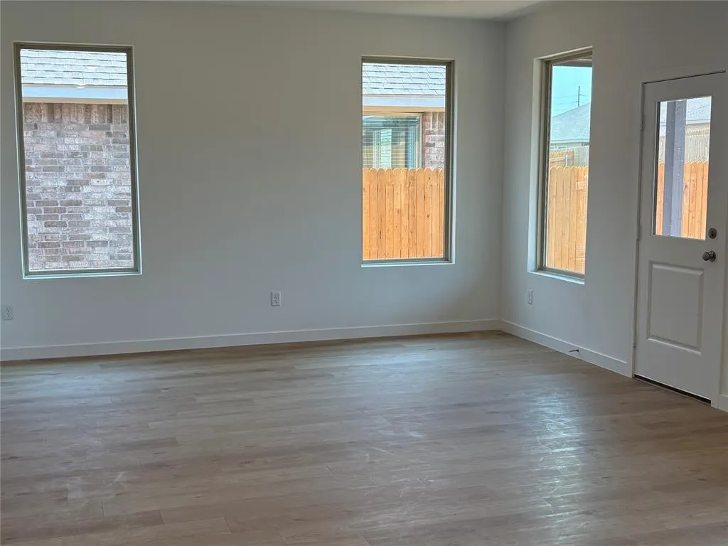 Photo 4 — 9221 SW 19th Street, Oklahoma City, OK 73128