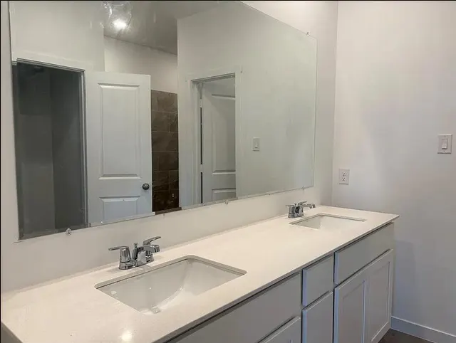 Photo 8 — 9221 SW 19th Street, Oklahoma City, OK 73128