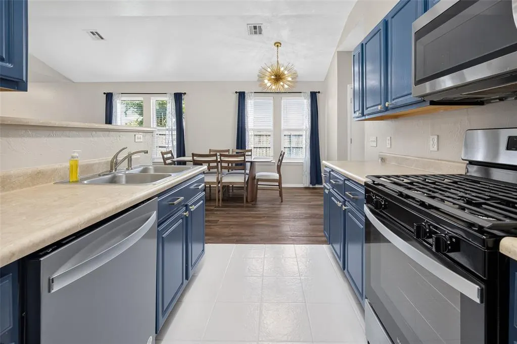 Photo 2 — 2066 SE 24th Avenue, Norman, OK 73071