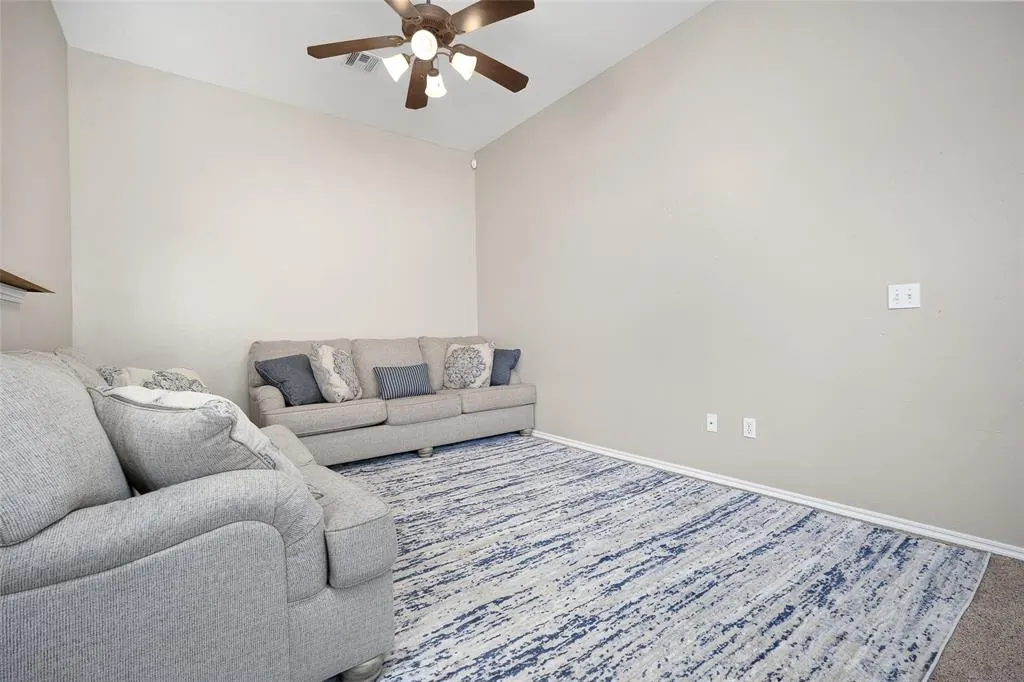 Photo 7 — 2066 SE 24th Avenue, Norman, OK 73071