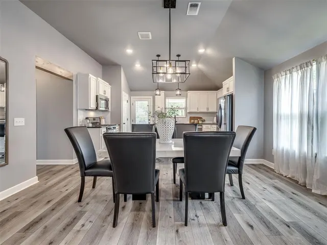 Photo 5 — 18816 Caballero Drive, Edmond, OK 73012