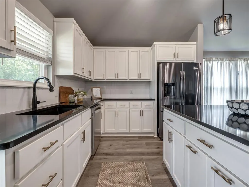 Photo 9 — 18816 Caballero Drive, Edmond, OK 73012