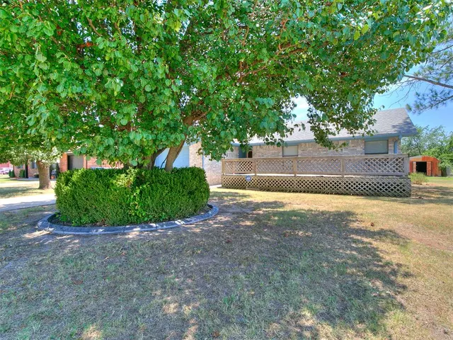 Photo 3 — 3403 W Mississippi Avenue, Chickasha, OK 73018