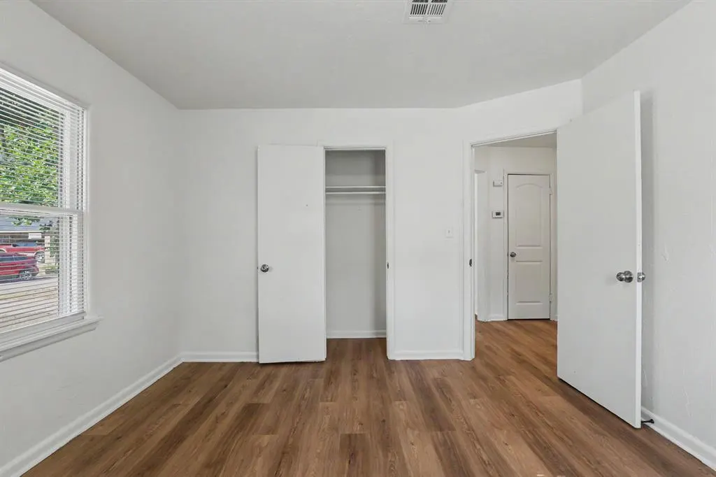 Photo 8 — 3805 SW 40th Place, Oklahoma City, OK 73119