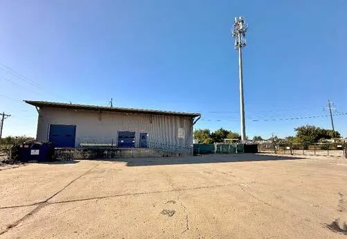 Photo 2 — 1210 NW 4th Street, Oklahoma City, OK 73106