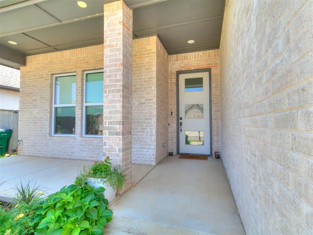 Photo 2 — 6400 NW 157th Street, Edmond, OK 73013