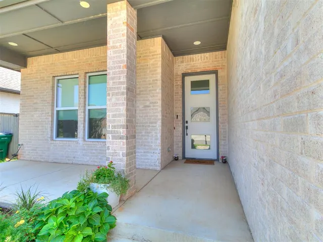 Photo 2 — 6400 NW 157th Street, Edmond, OK 73013