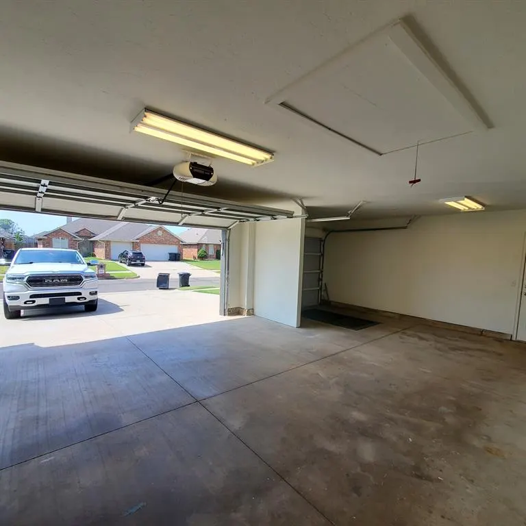 Photo 20 — 1617 SW 31st Street, Moore, OK 73160