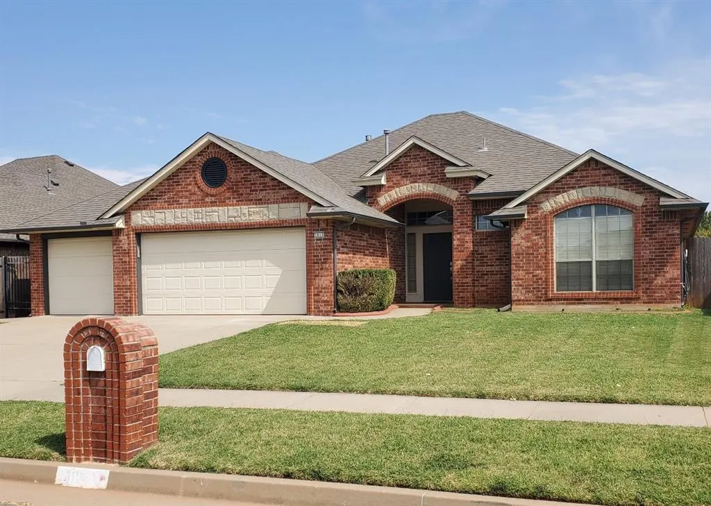Front exterior — 1617 SW 31st Street, Moore, OK 73160