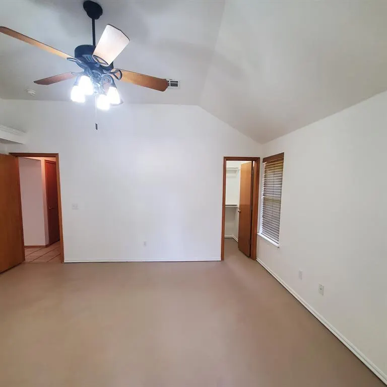 Photo 8 — 1617 SW 31st Street, Moore, OK 73160