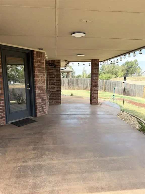 Photo 31 — 1617 SW 31st Street, Moore, OK 73160